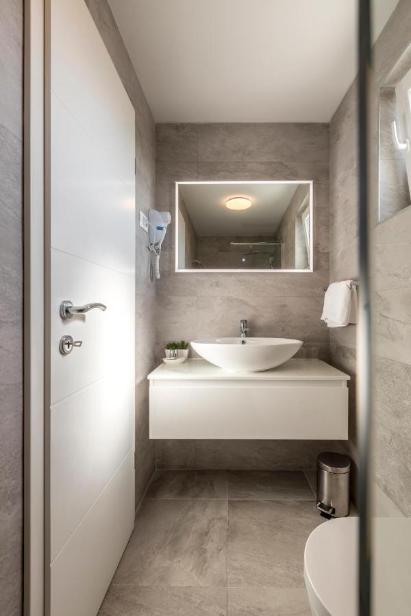 Hvar De Luxe Apartments 1 Hvar Town Bagian luar foto